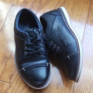 Holiday Boys dress shoes